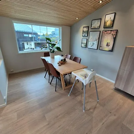 In The Middle Of - Sun And View Holiday home Egersund